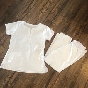 White Vera Bradley Scrub Set- size small